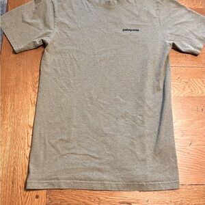 Patagonia regular fit olive/army green Short Sleeve Classic Crew Neck, size S